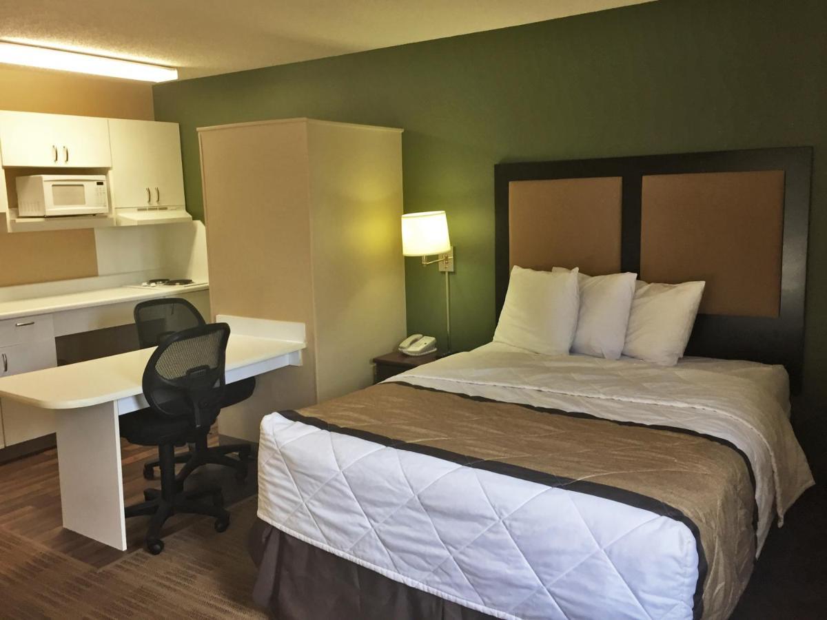 Extended Stay America Select Suites - Chicago - Downers Grove Exterior photo