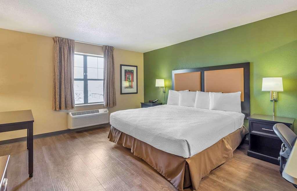Extended Stay America Select Suites - Chicago - Downers Grove Room photo