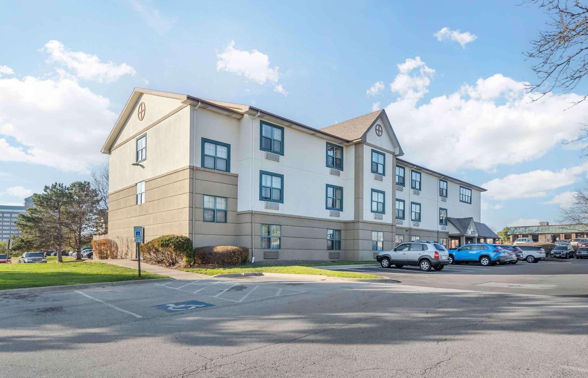 Extended Stay America Select Suites - Chicago - Downers Grove Exterior photo